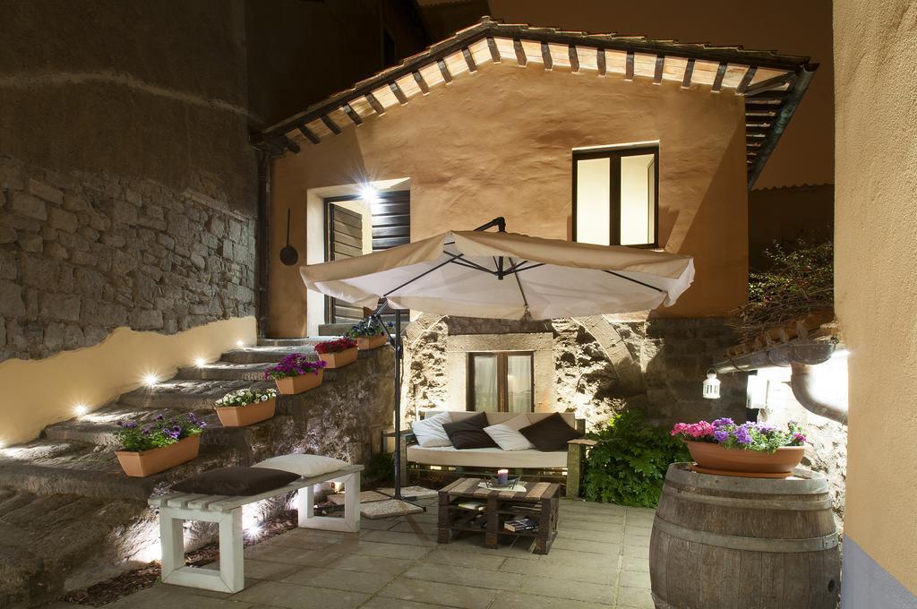A Priori Guest House Viterbe Extérieur photo