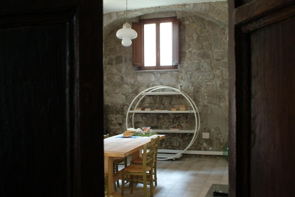 A Priori Guest House Viterbe Extérieur photo